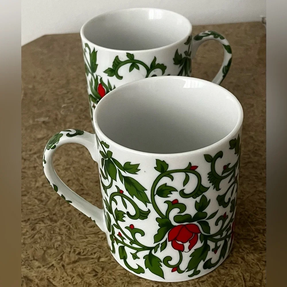 2 Williams Sonoma Rose Vine Pattern Porcelain Tea Coffee Mugs